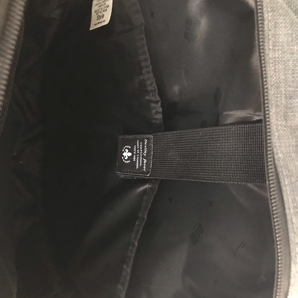 Backpack - Picture 6 of 6